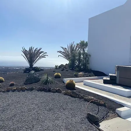 Private Loft-sea Views-jacuzzi Lejlighed