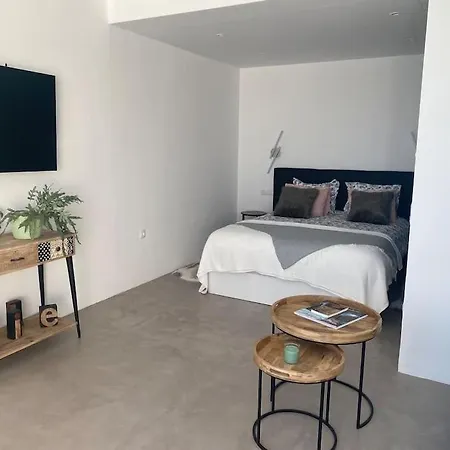 Private Loft-sea Views-jacuzzi
